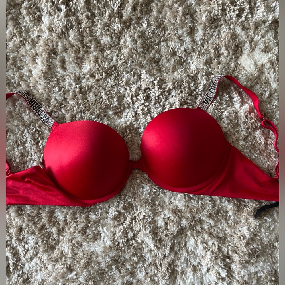 Victoria’s Secret bra 34DD with padded cups